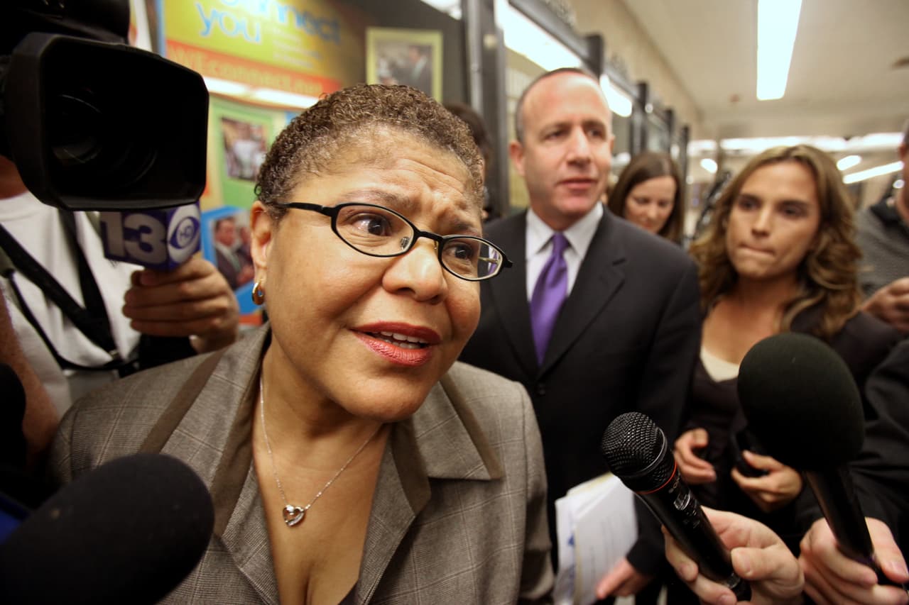 La representante demócrata por California, Karen Bass.