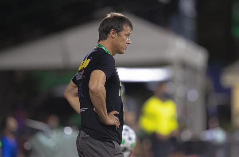 Matías Almeyda: "No solamente estamos jugando un torneo de fútbol acá"