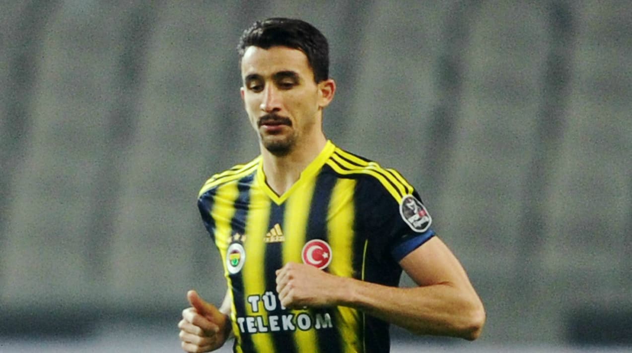 Jugador del Fenerbahce es atacado a balazos y sale ileso