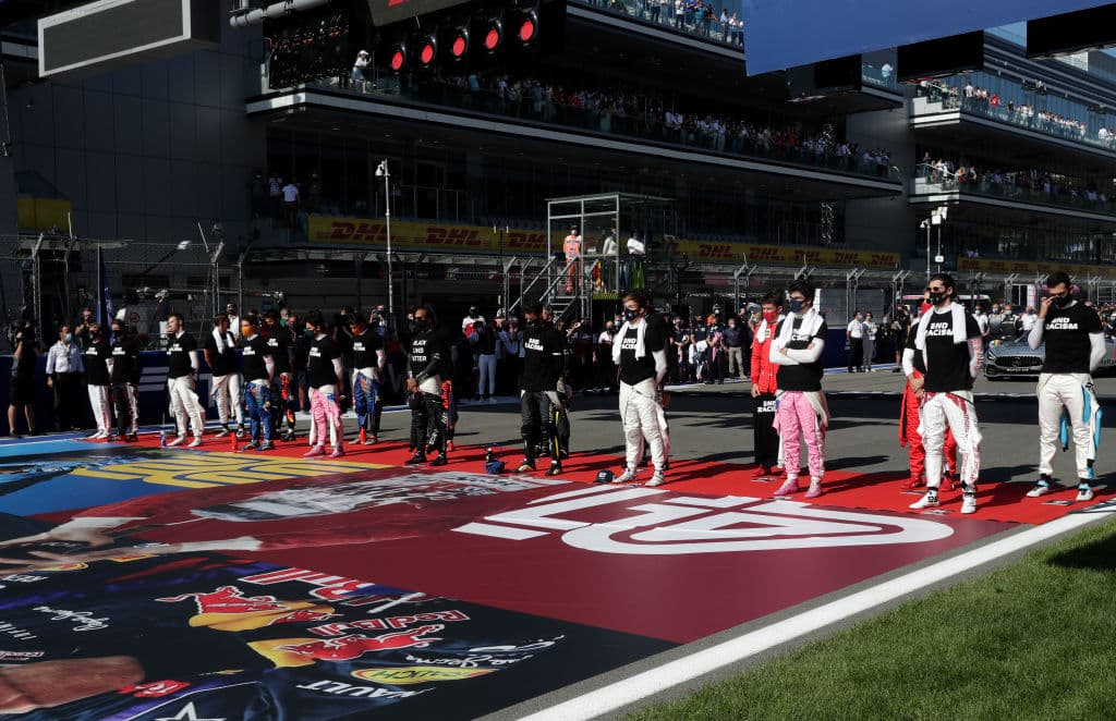 Bottas gana su segundo Grand Prix del año, en el podio lo acompañó Verstappen y Hamilton. El mexicano Sergio Pérez tuvo la oportunidad de tener un lugar en el podio pero se quedó en la cuarta posición en el Gran Premio de Rusia.