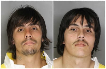 Hermanos gemelos acusados de apuñalar a sus padres