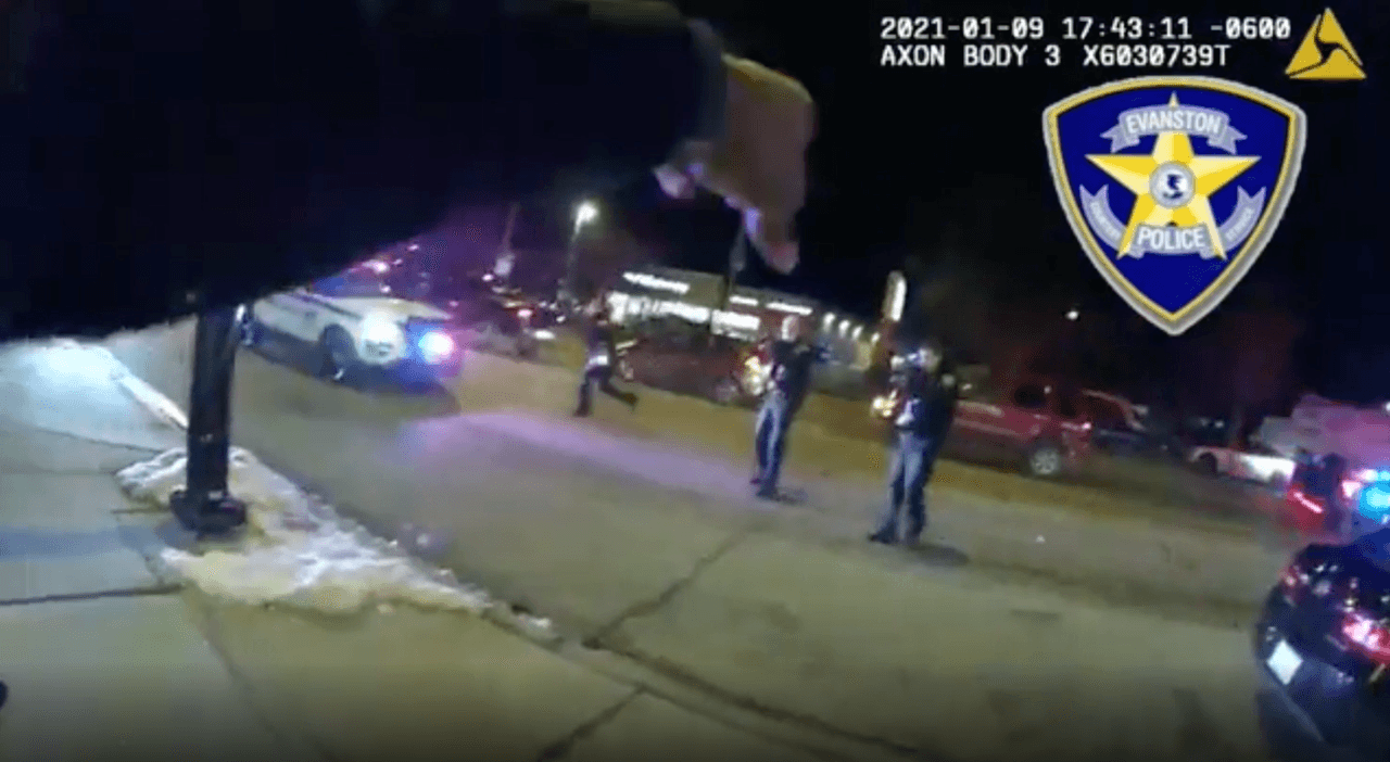 Policía de Evanston revela video de tiroteo en que abatieron a sospechoso de matar a cuatro personas al azar