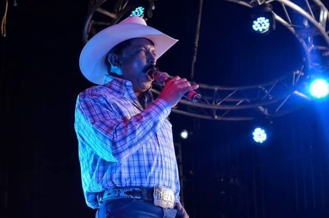 Navaira en su presentación en la Expo Feria de Saltillo, Coahuila, México, en 2014.