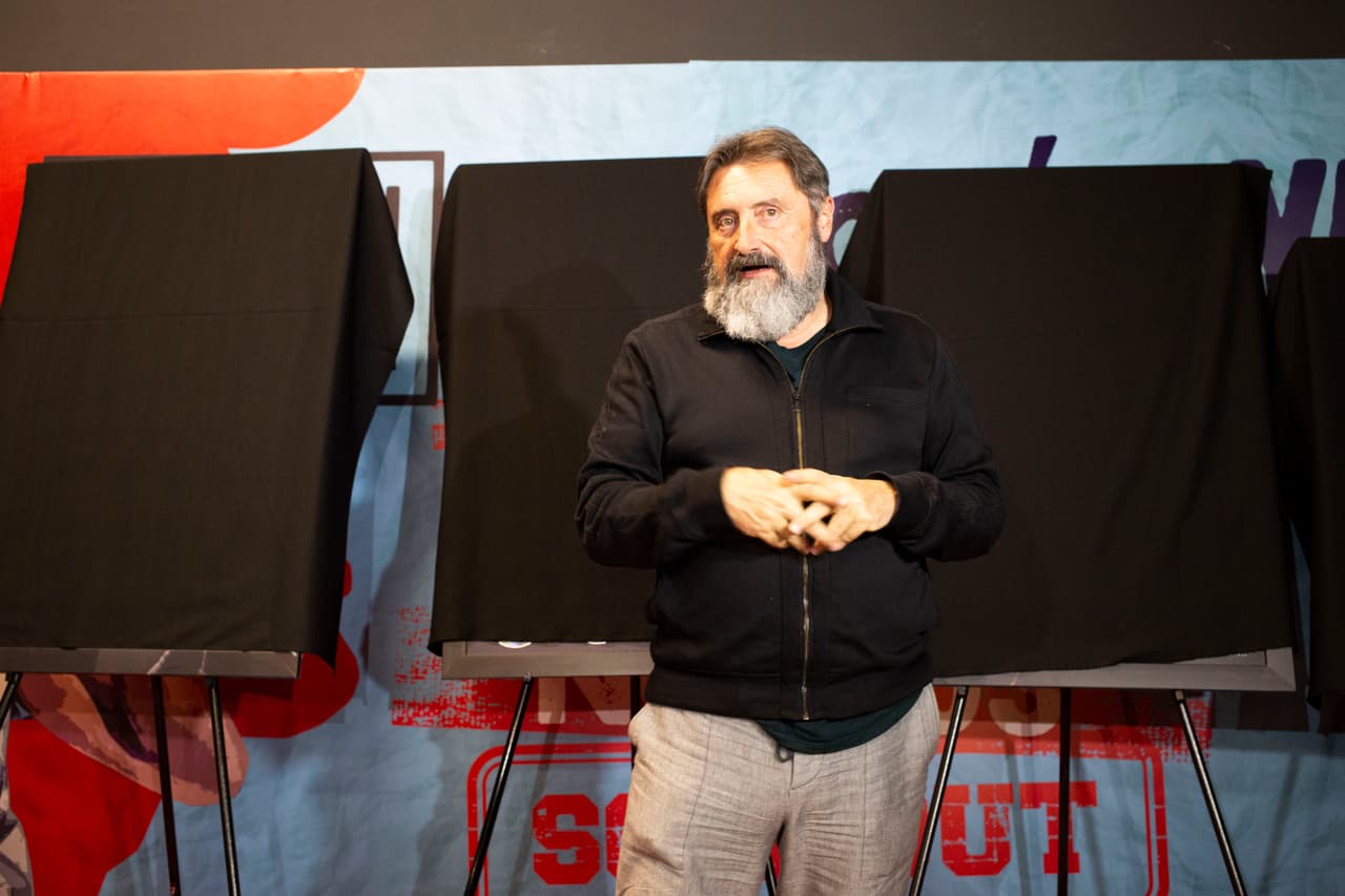 <b>Jesús ´López</b>, CEO de Universal Music Latinoamérica & Península Ibérica, fue el encargado de darle la sorpresa al artista colombiano.