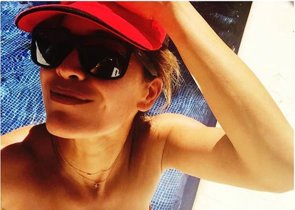 Karla disfrutó del rico calorcito de Miami. (Abril 8, 2016)