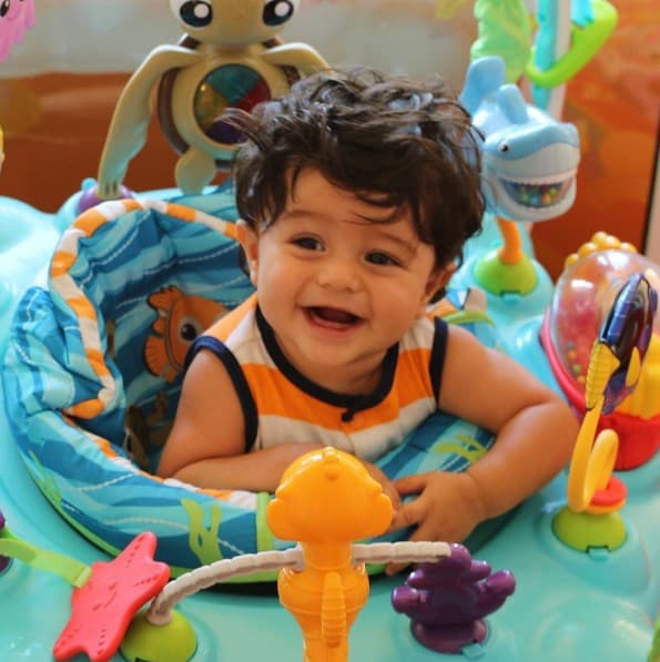 Baby Joshua apenas tiene ocho meses y sus tiernas sonrisas ya se han robado el corazón de todos en la casita de Despierta América.