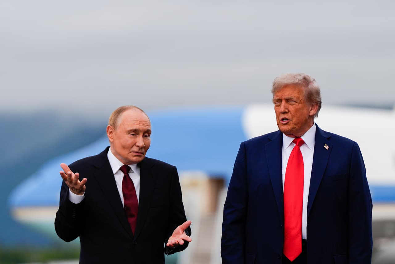 Senadores republicanos y demócratas califican de ilegal el acuerdo energético entre Trump y Putin