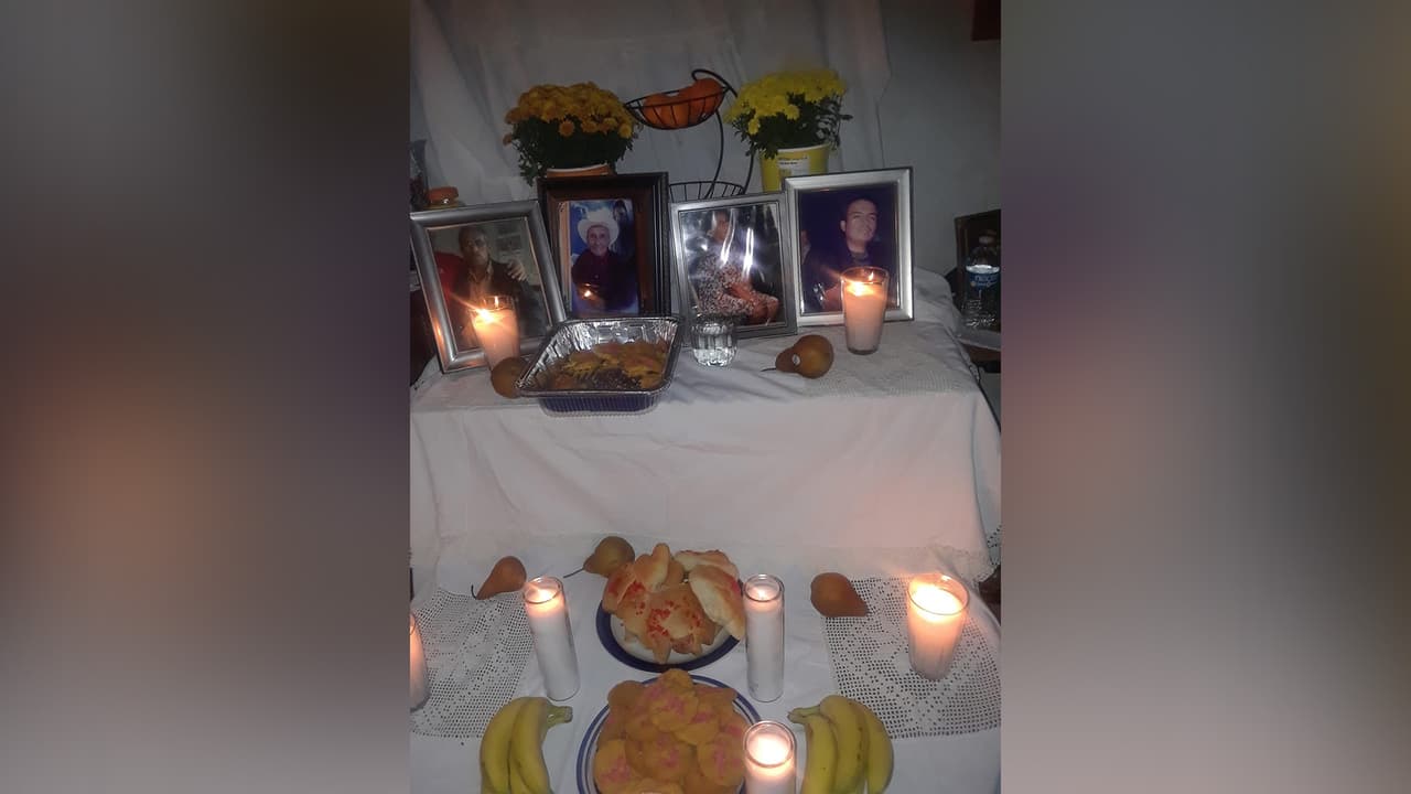 Ines Balleza Rios - compartió la fotografías de su altar.