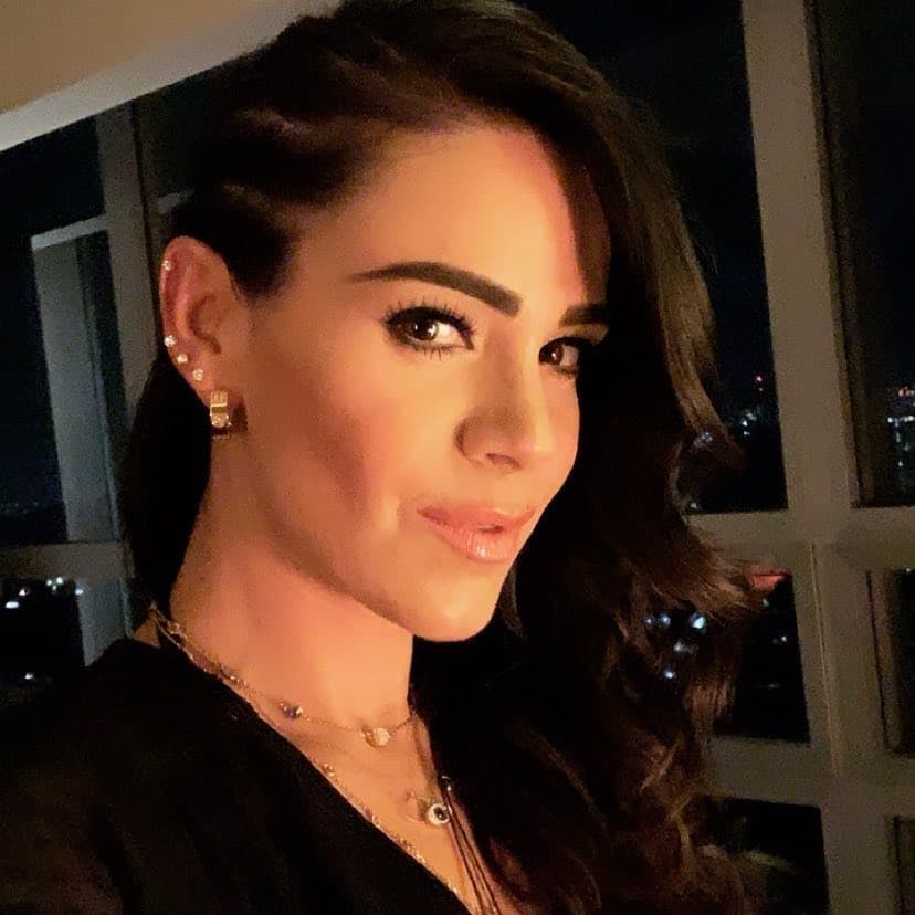 No solo enfrentó un primer diagnóstico erróneo, sino que sus malestares fueron minimizados por gente cercana a ella.
<br>