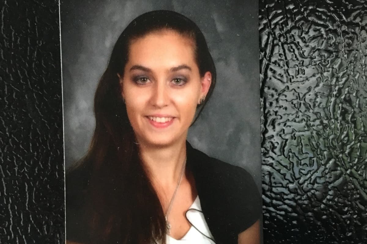 Una hija salvó la vida de su madre y se convirtió en una heroína de la vida real (aunque con lesiones de cuidado)