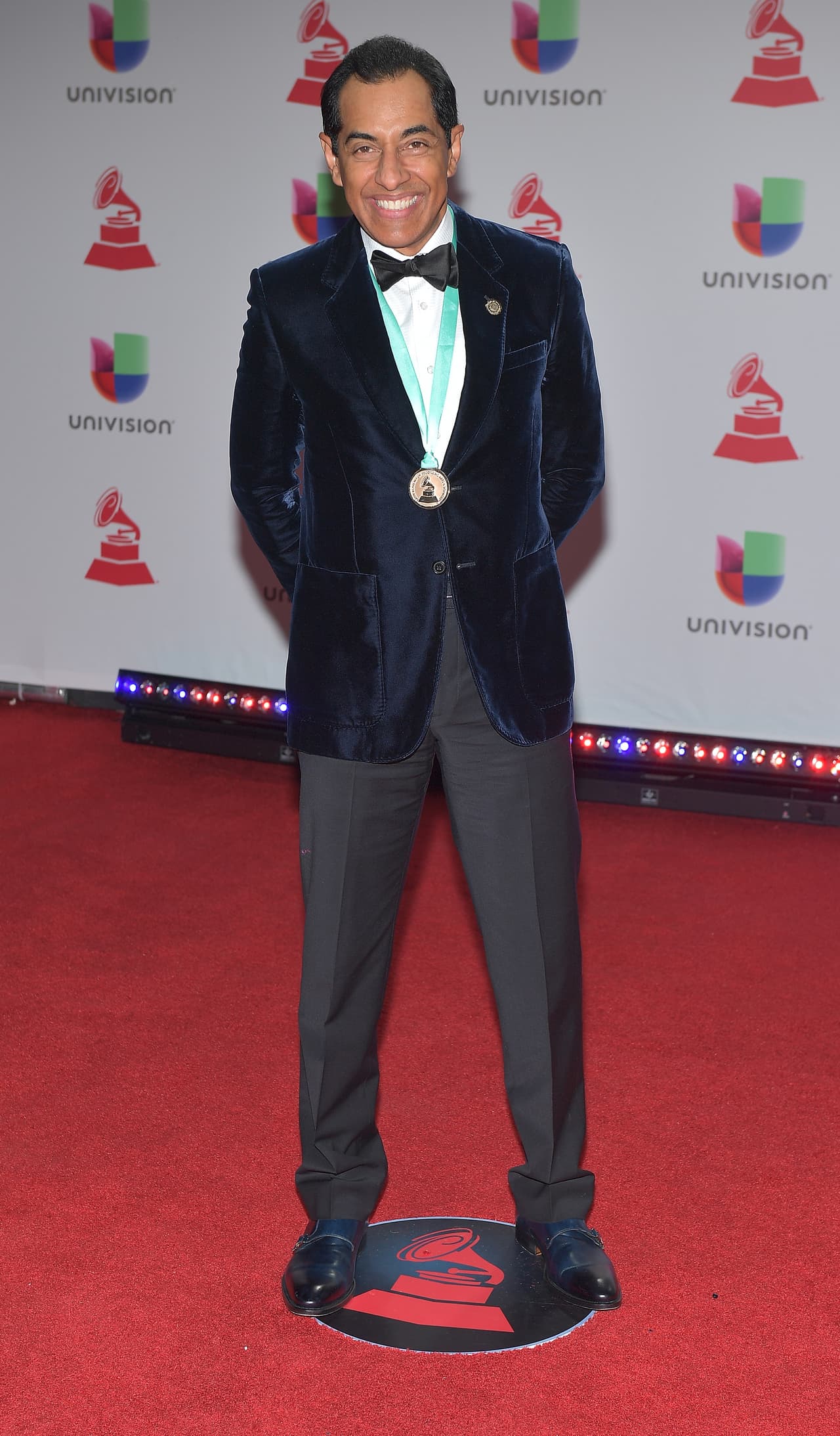 Otro maestro, pero del Jazz, el puertorriqueño Nestor Torres.