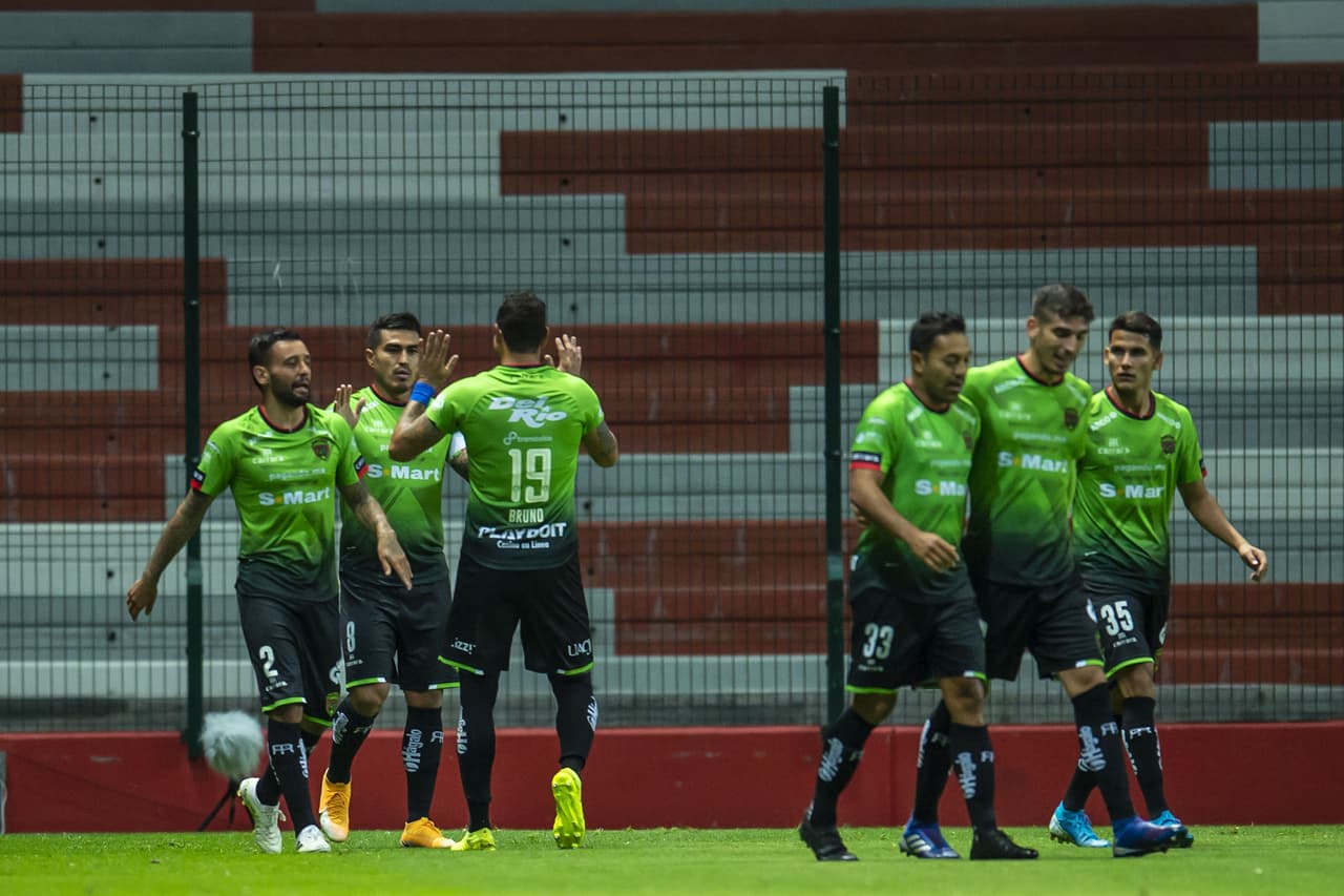 Darío Lezcano es el encargado de darle los puntos a los Bravos tras derrotar al Toluca.