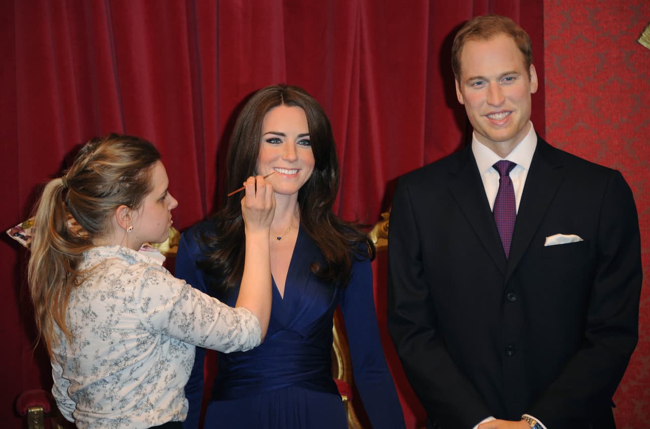 Pero esto tiene una explicación. La figura del padre de dos y otro en camino, fue creada en el 2012, dos años después de que se comprometiera con la que hoy es su esposa y madre de sus hijos.
