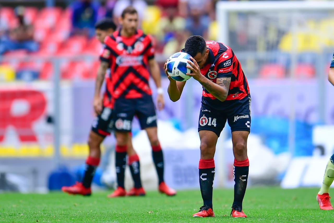 América mantiene su gran paso en el campeonato y en los minutos finales derrotó a Xolos de Tijuana.