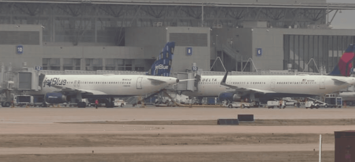 Aeropuerto de Austin informa que retrasos y cancelaciones de vuelos aún son posibles este viernes