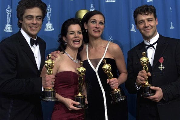 Benicio del Toro ganó Mejor actor de reparto en el mismo año que Marcia Gay Harden (Mejor actriz de reparto), Julia Roberts (Mejor actriz) y Russell Crowe (Mejor actor) ganaron sus estatuillas.