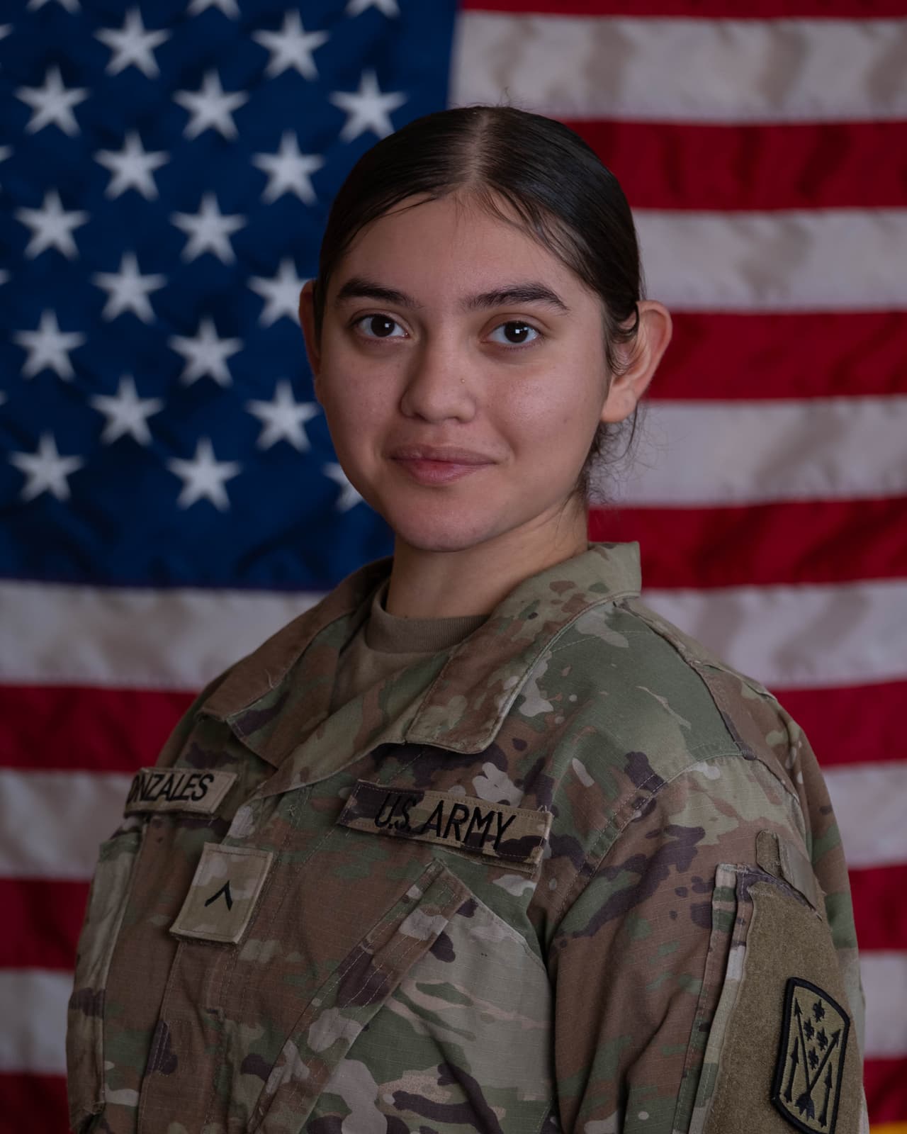 Esta imagen sin fecha, proporcionada por el Ejército de los Estados Unidos, muestra a la soldado Isabella Gonzales, de 19 años, originaria de Carrollton, Texas. (Ejército de los Estados Unidos vía AP)
<br>