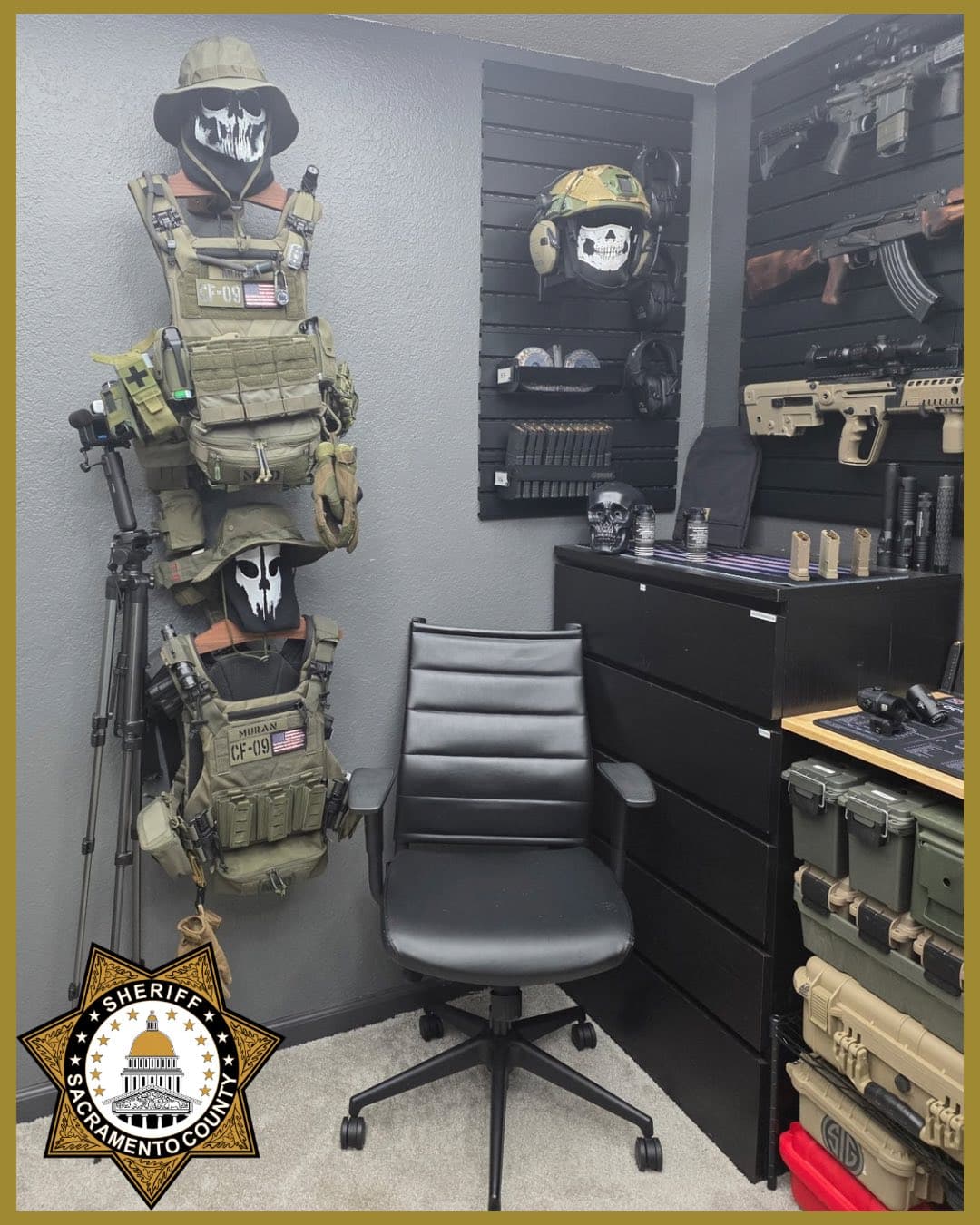 Muran fue recluido en la Cárcel Principal del Condado de Sacramento por múltiples cargos de delitos graves, pero fue liberado bajo fianza horas después.