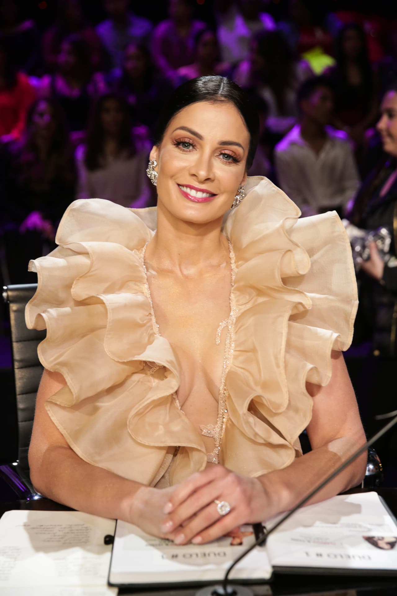 Con ondas y escote profundo, el vestido pertenece a la colección Tarté Spring-Summer’19.