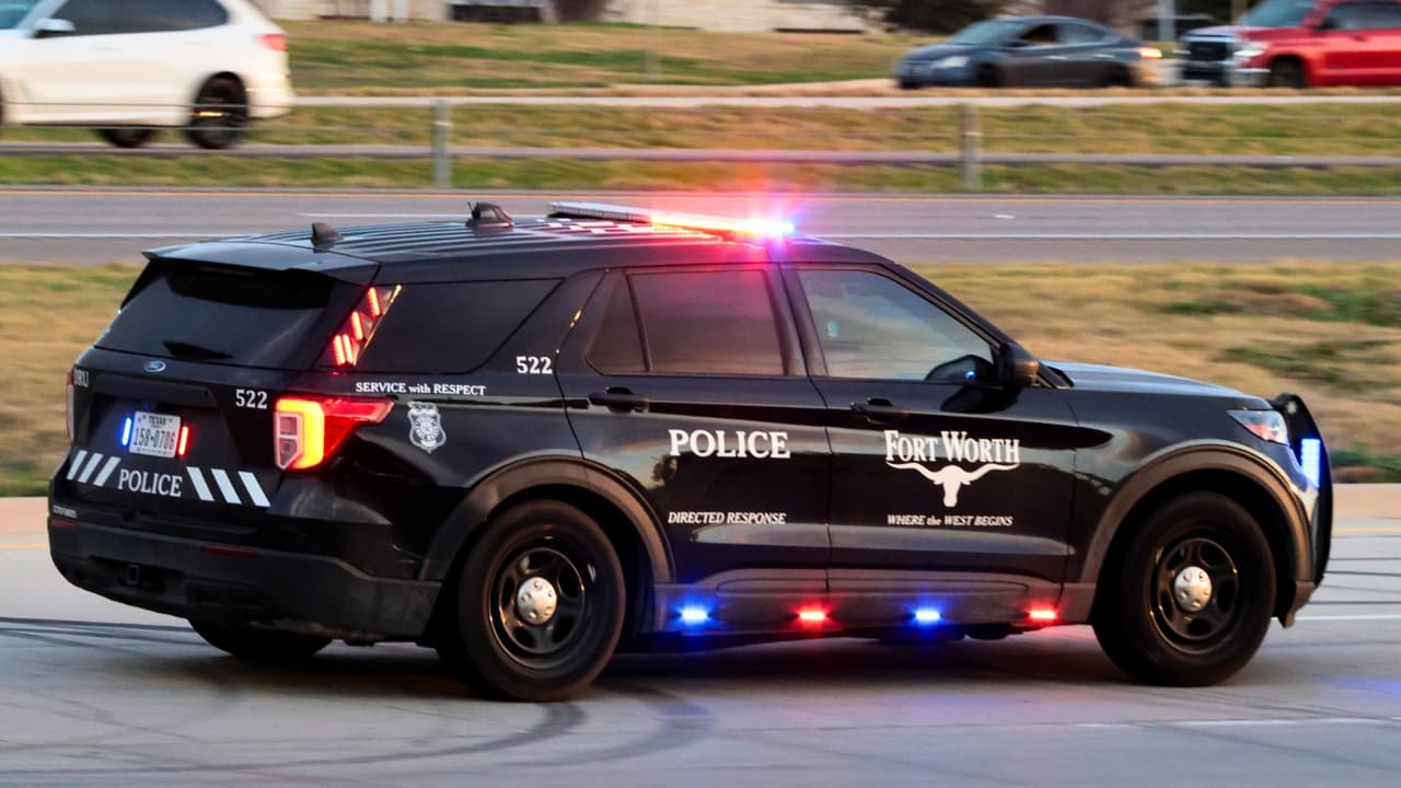 Bebé muere en Fort Worth después de dormir junto a sus padres, policía investiga