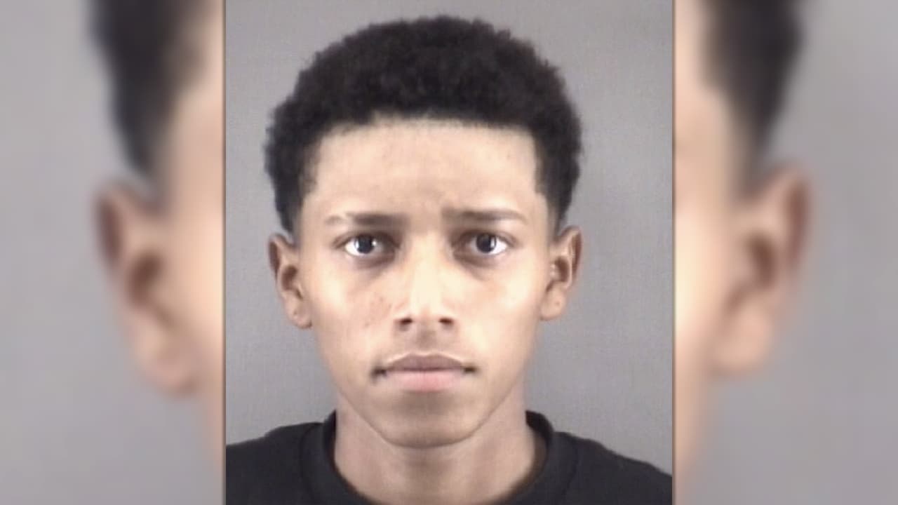 Rolando Marín Sotelo permanece recluido en la cárcel del condado de Forsyth sin derecho a fianza.