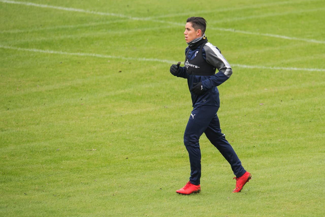 <b>Efraín Velarde</b>: deja al Monterrey para irse a Monarcas Morelia.