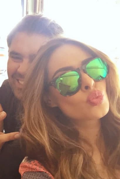 ¡Besito para los fans! Seguramente recibirá muchas felicitaciones por su cumpleaños 42.