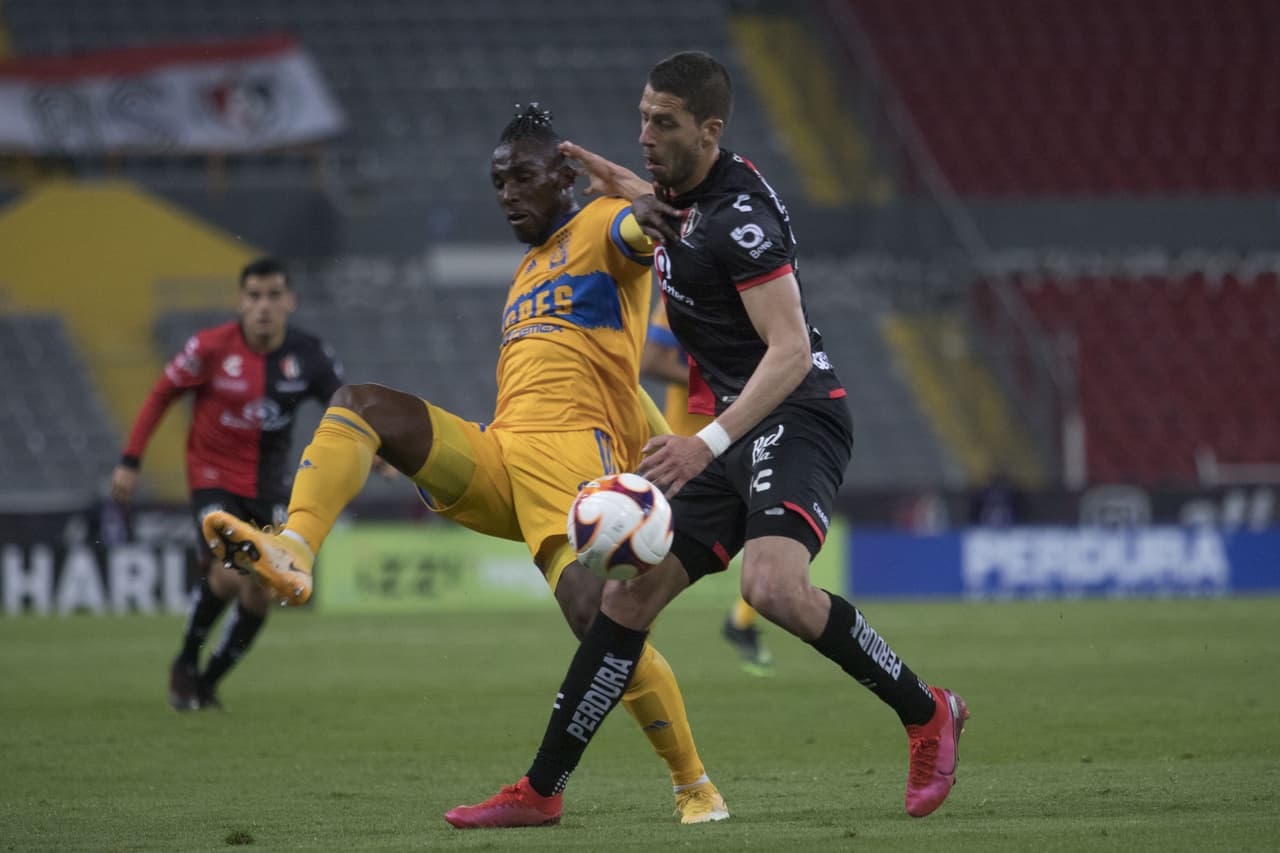 Carlos González marcó a los 17’ de juego el primer gol del juego; Quiñones (90+1’) marcó sobre la recta final . Los rojinegros estuvieron tuvieron oportunidades, pero no cayó el gol. La siguiente fecha, los de la UNAL recibirán a los Rayos, mientras que Atlas visitará a los Pumas.