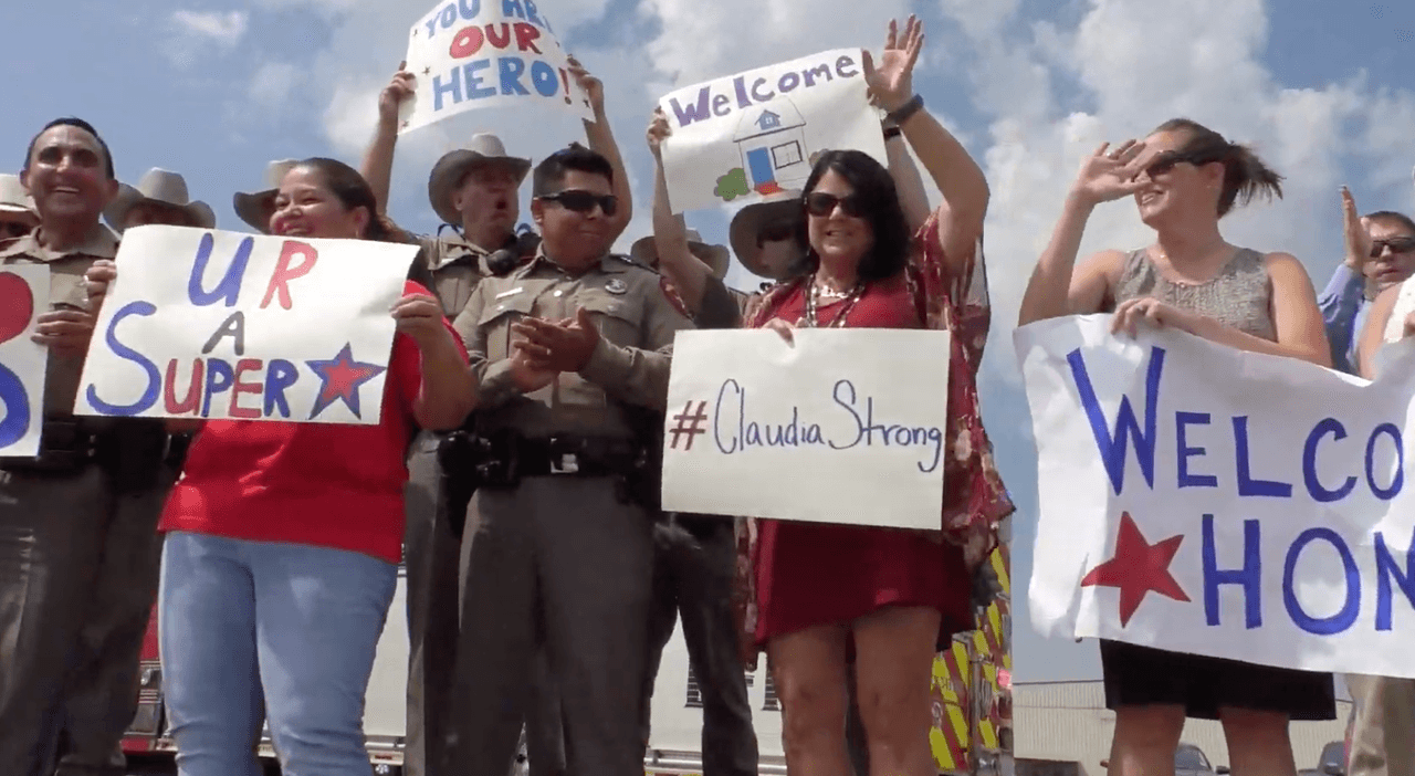 Claudia Cormier es recibida por una comunidad amorosa después de perder su pierna en un trágico accidente hace casi tres meses.