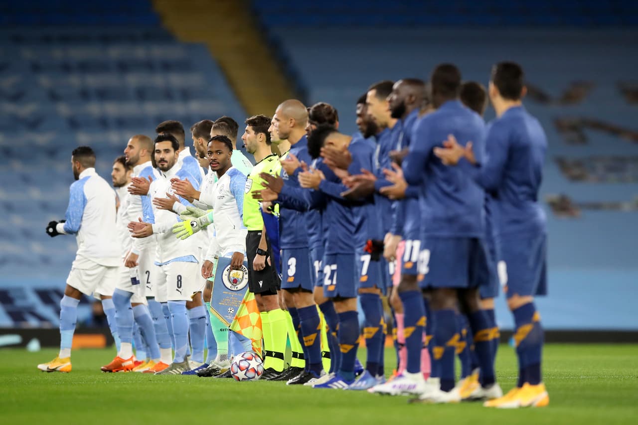 Manchester City se impone en casa ante el Porto por 3 goles a uno. Luis Fernando Díaz abrió el marcador, pero Sergio Aguero empató tras cobrar un penal. Gundogan y Torres anotaron en la segunda parte, dándole la victoria a los 'Cityzens', durante la primera fecha de la Champions League.