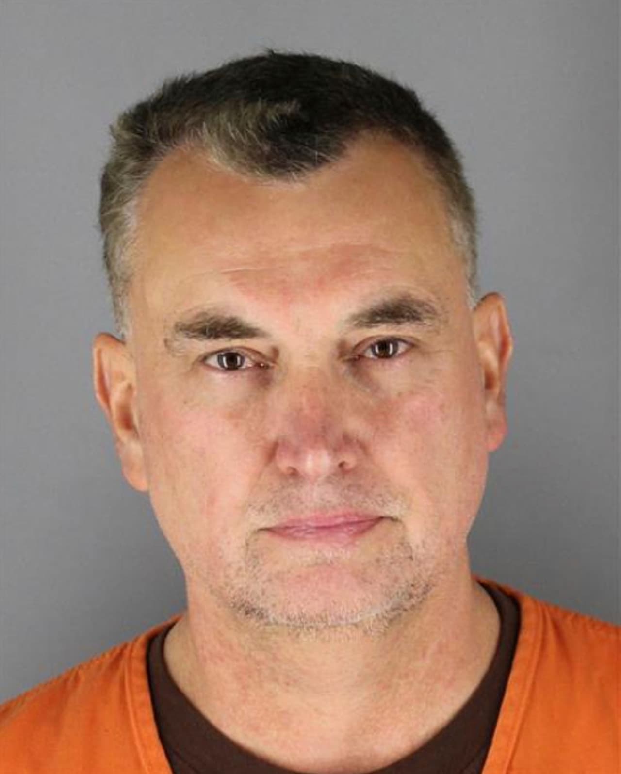 ARCHIVO - Esta fotografía de registro policial, facilitada por la Oficina del Sheriff del condado de Hennepin, muestra a Vance Boelter en Green Isle, Minnesota, el 16 de junio de 2025. (Oficina del Sheriff del condado de Hennepin vía AP, archivo)