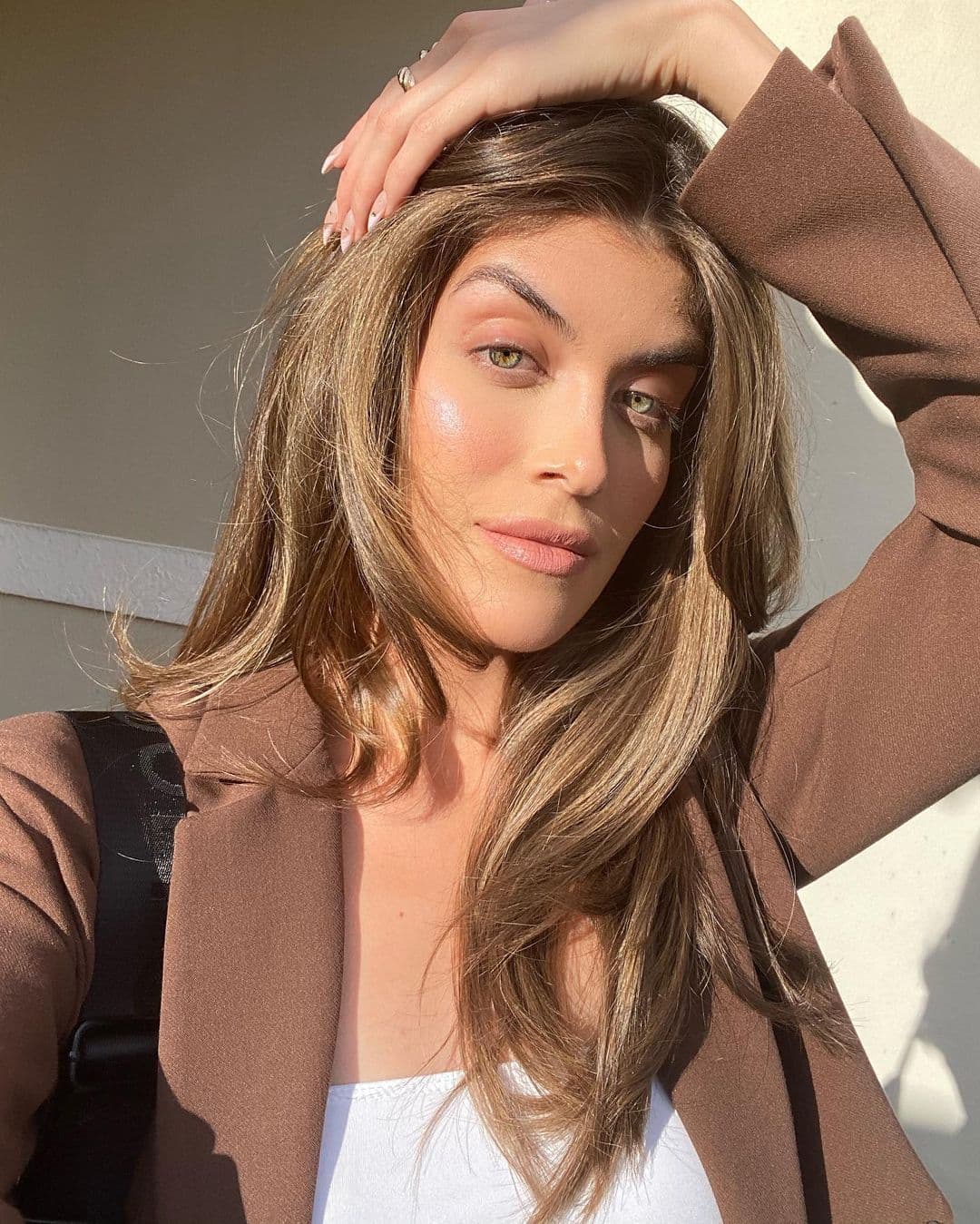 En los últimos años ha destacado como creadora de contenido de moda y belleza en redes sociales, en donde cuenta con más de 66 mil followers.