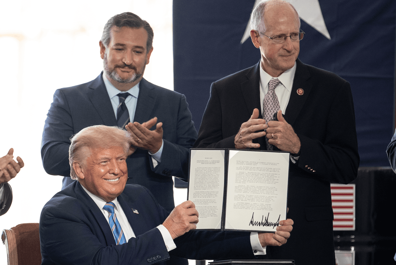Trump sugiere aplazar las elecciones y los republicanos de Texas responden
