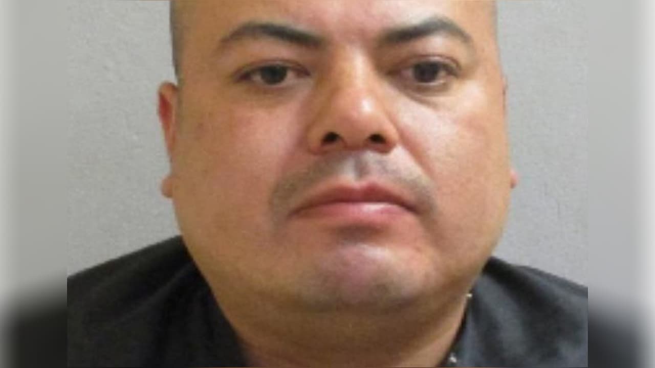 Exagente de la Patrulla Fronteriza que ocultó haber cruzado a México 1,200 veces podría enfrentar hasta 5 años de cárcel