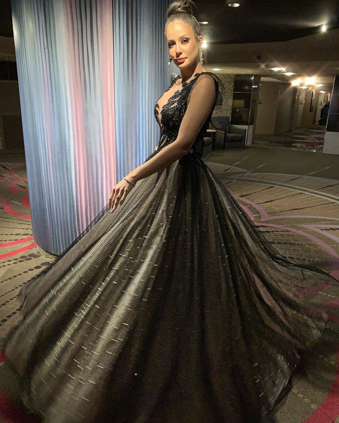 No hay duda que Aleyda continúa con su toque de reina y así de espectacular lució en la última entrega de Latin GRAMMY 2019.