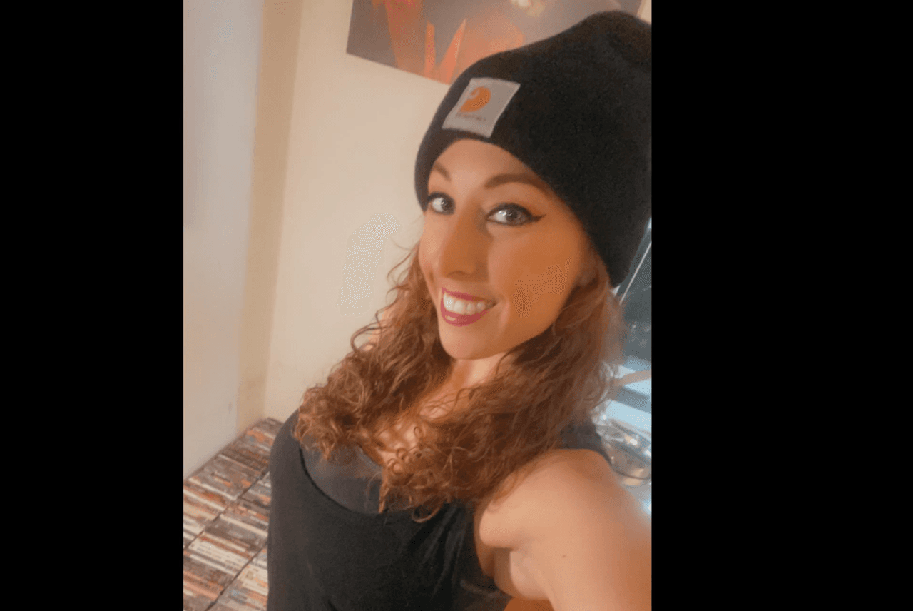 Asesinan con espada a la promotora de una disco de Queens. El principal sospechoso es su novio