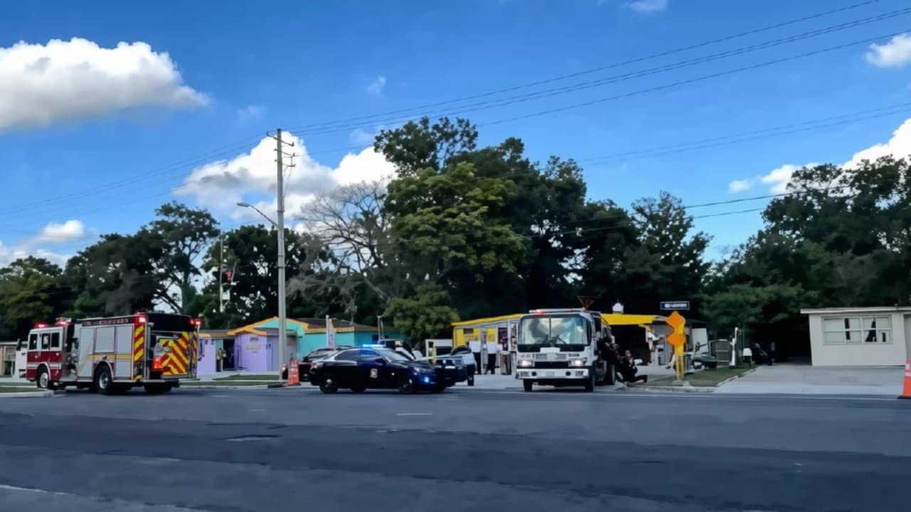 Auto choca contra una guardería en Orlando: tres niños y dos adultos están en buenas condiciones