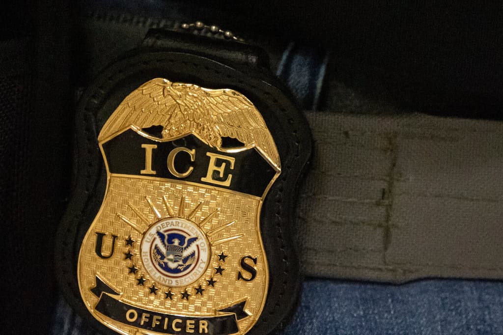 El gobierno de Trump planea intensificar las redadas migratorias en lugares de trabajo, reporta CNN