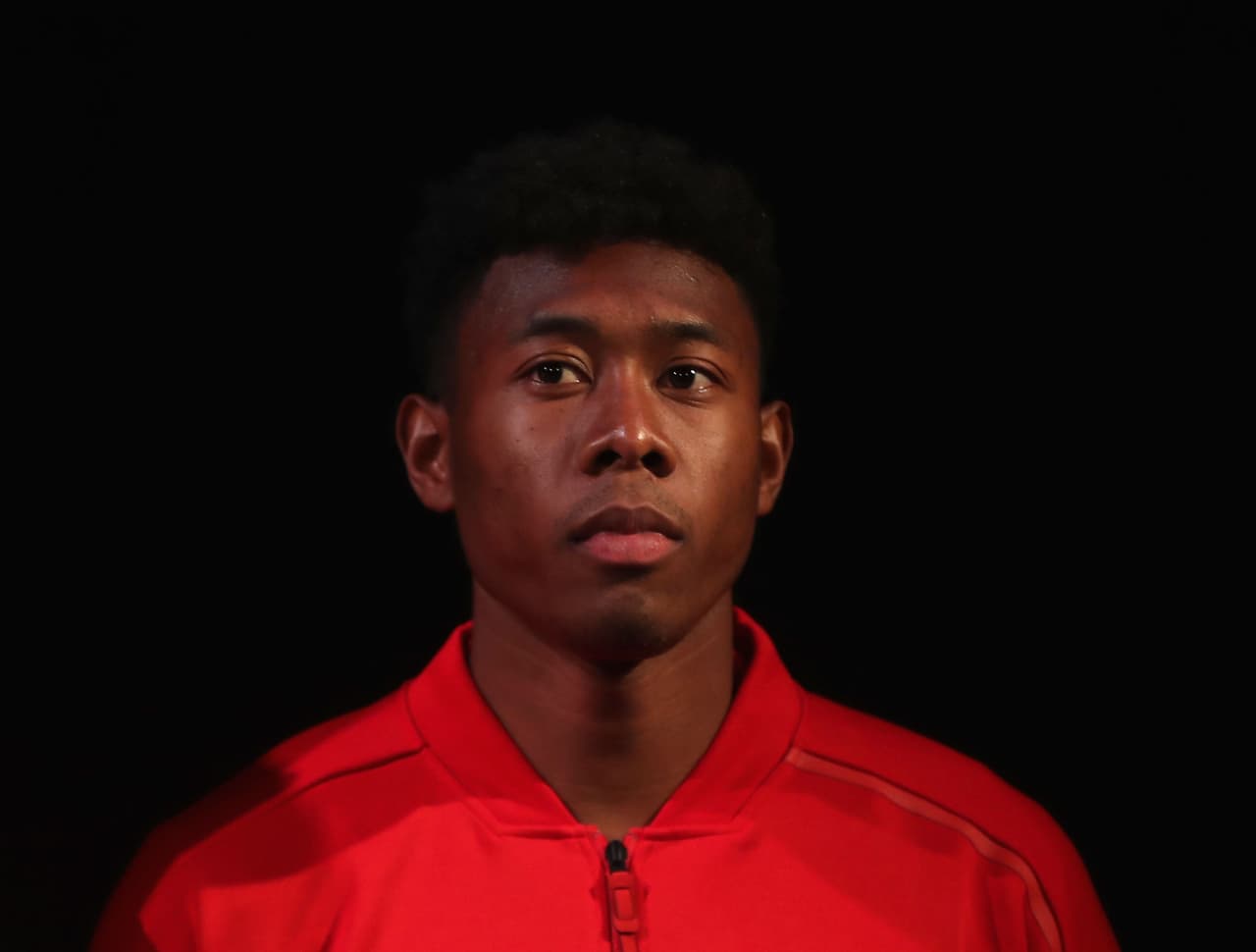 Este martes, en Múnich, el F.C. Bayern realizó la presentación de su nueva playera para la próxima temporada con varios de sus jugadores que son imagen de la reconocida marca alemana encargada de confeccionar sus uniformes. Este se estrenerá en el último juego de la Bundesliga ante el Stuttgart y se volverá a usar en la final de la DFB Pokal ante el Eintracht Frankfurt de Carlos Salcedo y Marco Fabián.