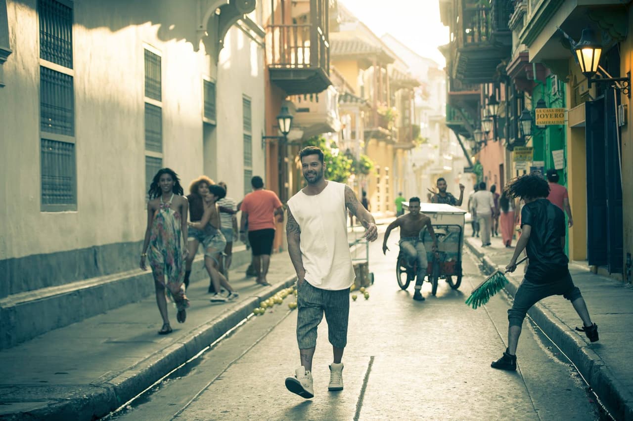 “Tu placer es mi placer”-Ricky Martin.