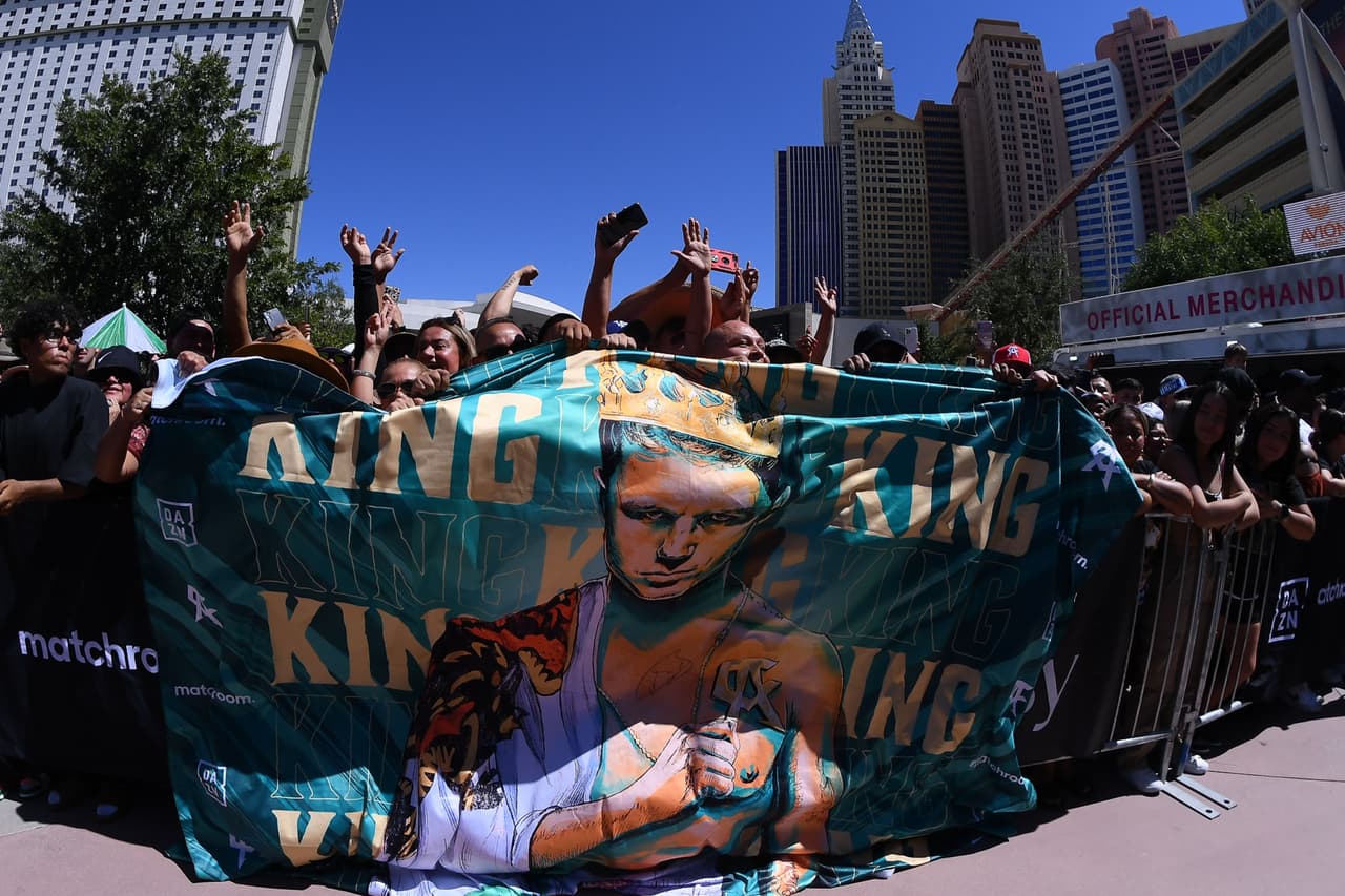 Saúl 'Canelo' Álvarez y Gennady Golovkin no tuvieron problemas para dar el peso y todo quedó listo para que se enfrenten mañana en Las Vegas.