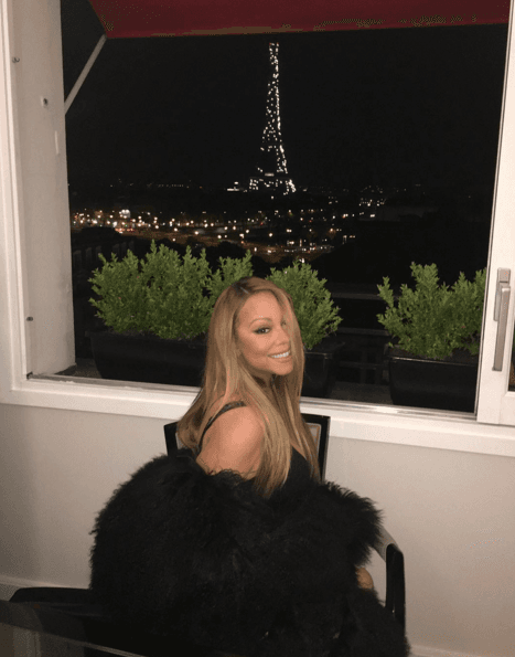 Mariah es una consentida en Europa y esta es la vista que tiene desde su hotel en París ¡Realmente envidiable! Aunque toda su gira por Europa ha sido de sueño.