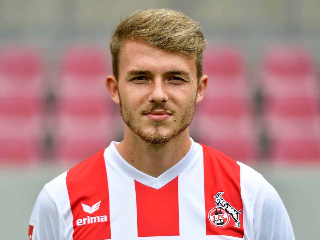 Jannes Horn del Hannover, también está infectado.