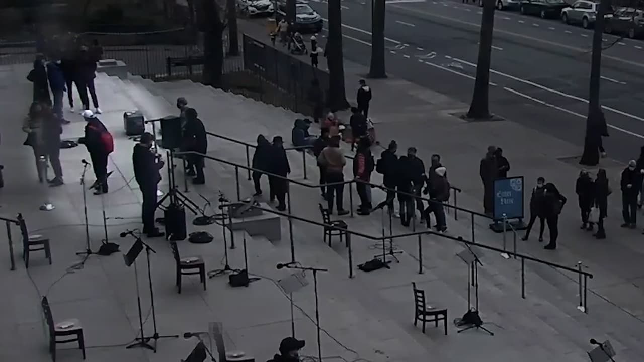 Video muestra cómo hombre inicia un tiroteo en Catedral de Manhattan después de un concierto