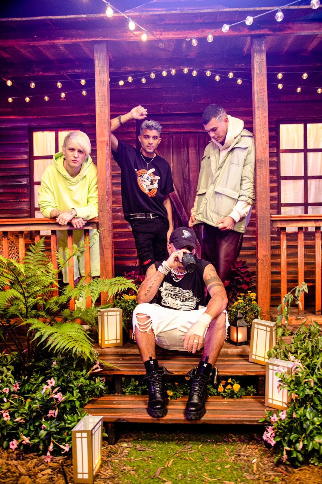 Los chicos de CNCO serán parte de la fiesta de Premios Juventud 2021 y sus seguidores no caben de la felicidad, pues ya los extrañaban. Estos jóvenes preparan un gran número que no te puedes perder este 22 de julio por Univision.