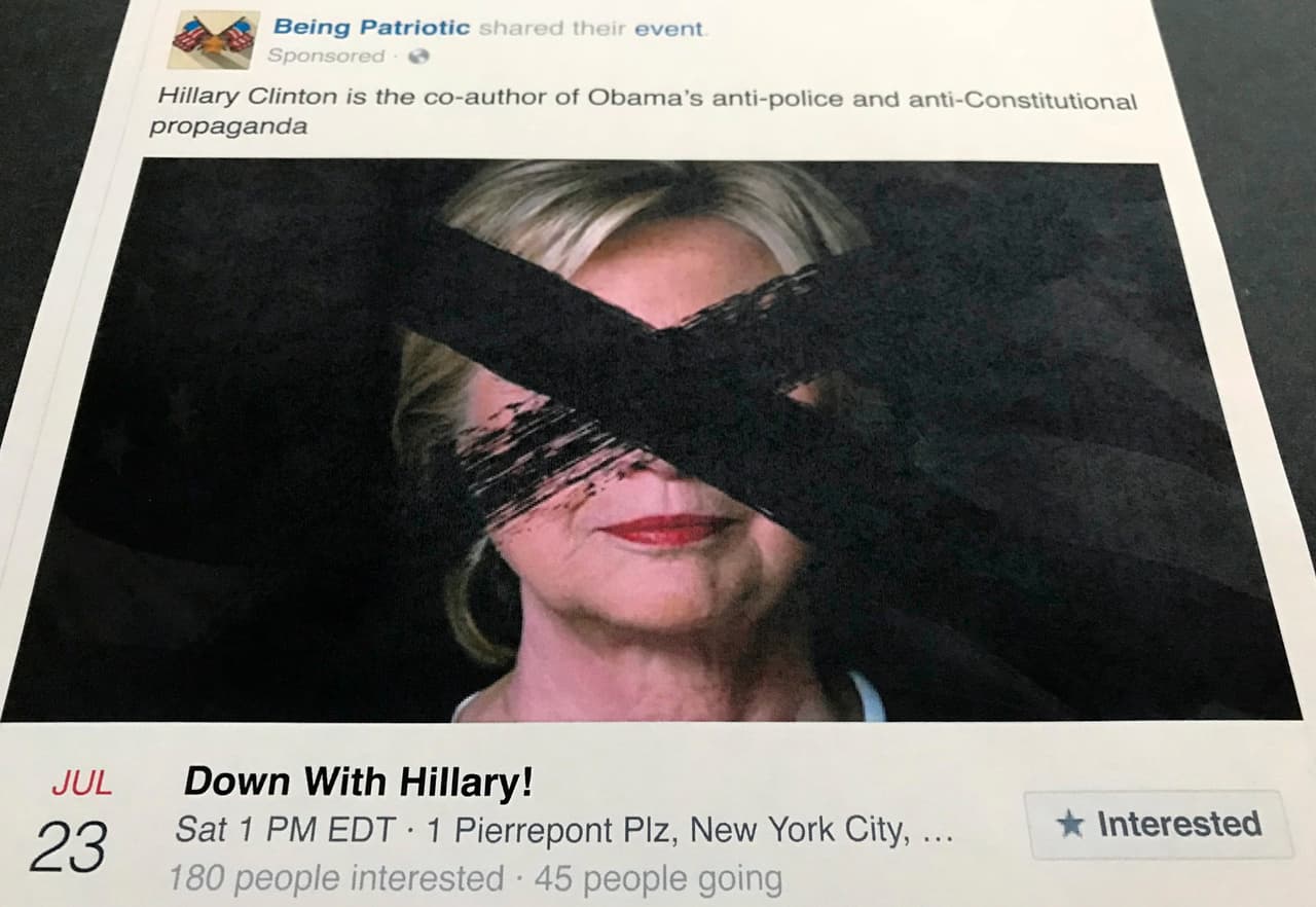 El grupo
<i>Being Patriotic</i> (Ser Patriótico, en español) pagó para promover vía Facebook dos concentraciones contra Hillary Clinton en Nueva York bajo el título "Abajo con Hillary".
