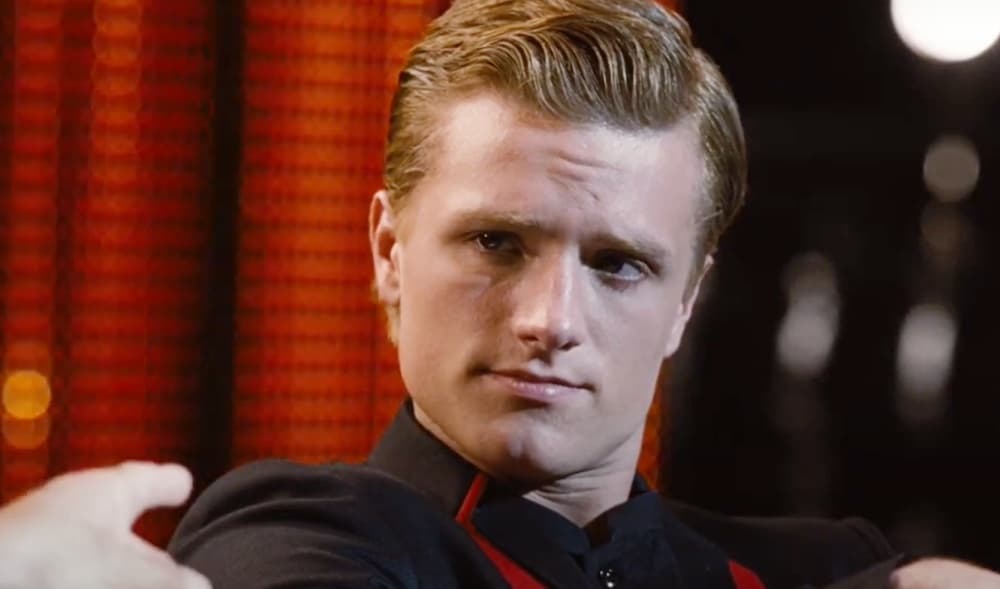 <b>Josh Hutcherson </b>
<br>Hutcherson tuvo la responsabilidad de llevar a la pantalla grande a Peeta Mellark, un panadero del Distrito 12 que es seleccionado junto a Katniss para participar en los Juegos del hambre. Antes de ingresar a la saga, este actor trabajó en 'Little Manhattan' (2005), 'Zathura: A Space Adventure' (2005) y 'Bridge to Terabithia' (2007).
<br>