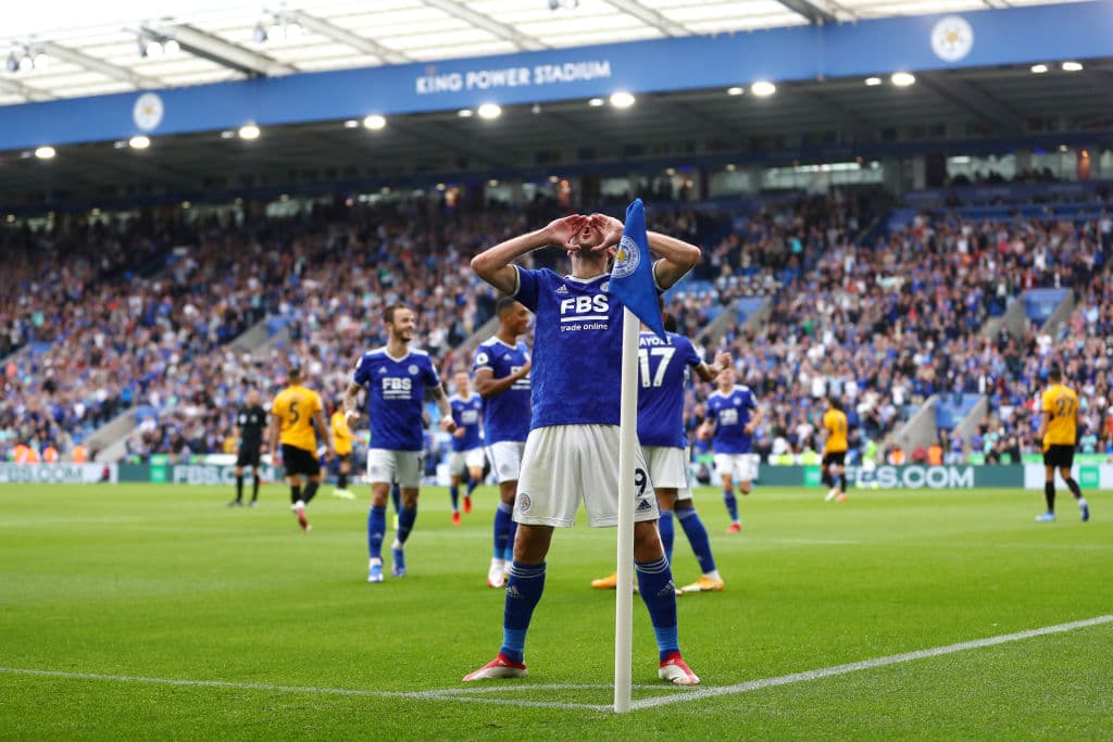 Wolverhampton cae ante el Leicester City por la mínima, durante la primera Jornada en la Premier League. Jamie Vardy fue el autor del gol al minuto 41'. El mexicano Raúl Jiménez regresa como titular después de su lesión.