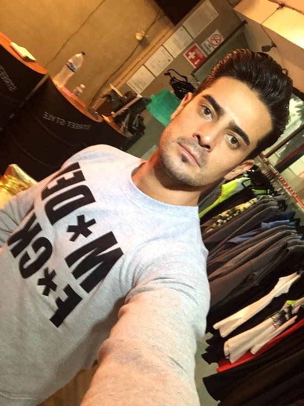 Ricardo Franco ha enamorado a más de una chica con ese estilo tan característico de chico malo.