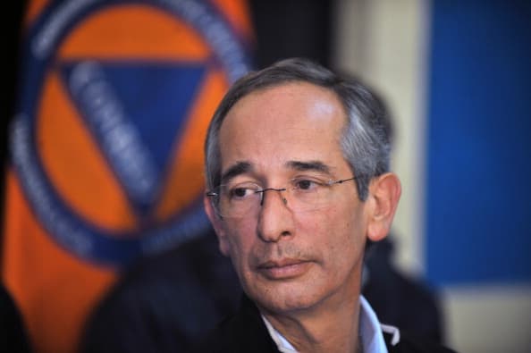 El expresidente de Guatemala Álvaro Colom es enviado a prisión preventiva por caso de fraude y peculado
